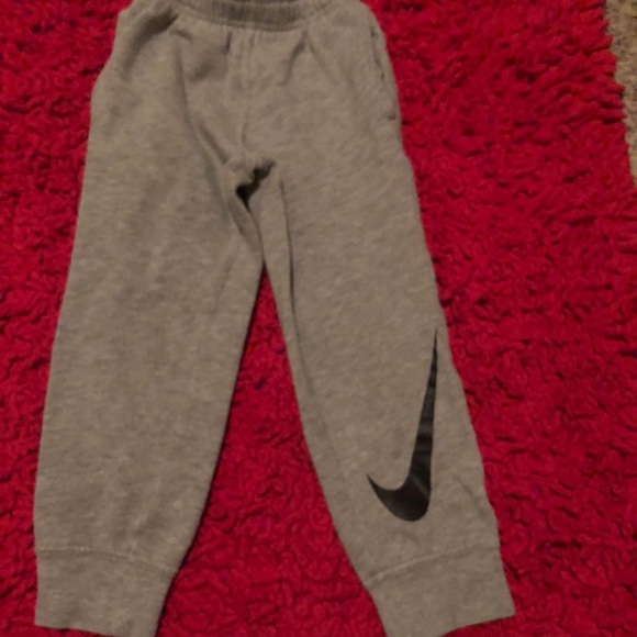 boys nike sweatpants